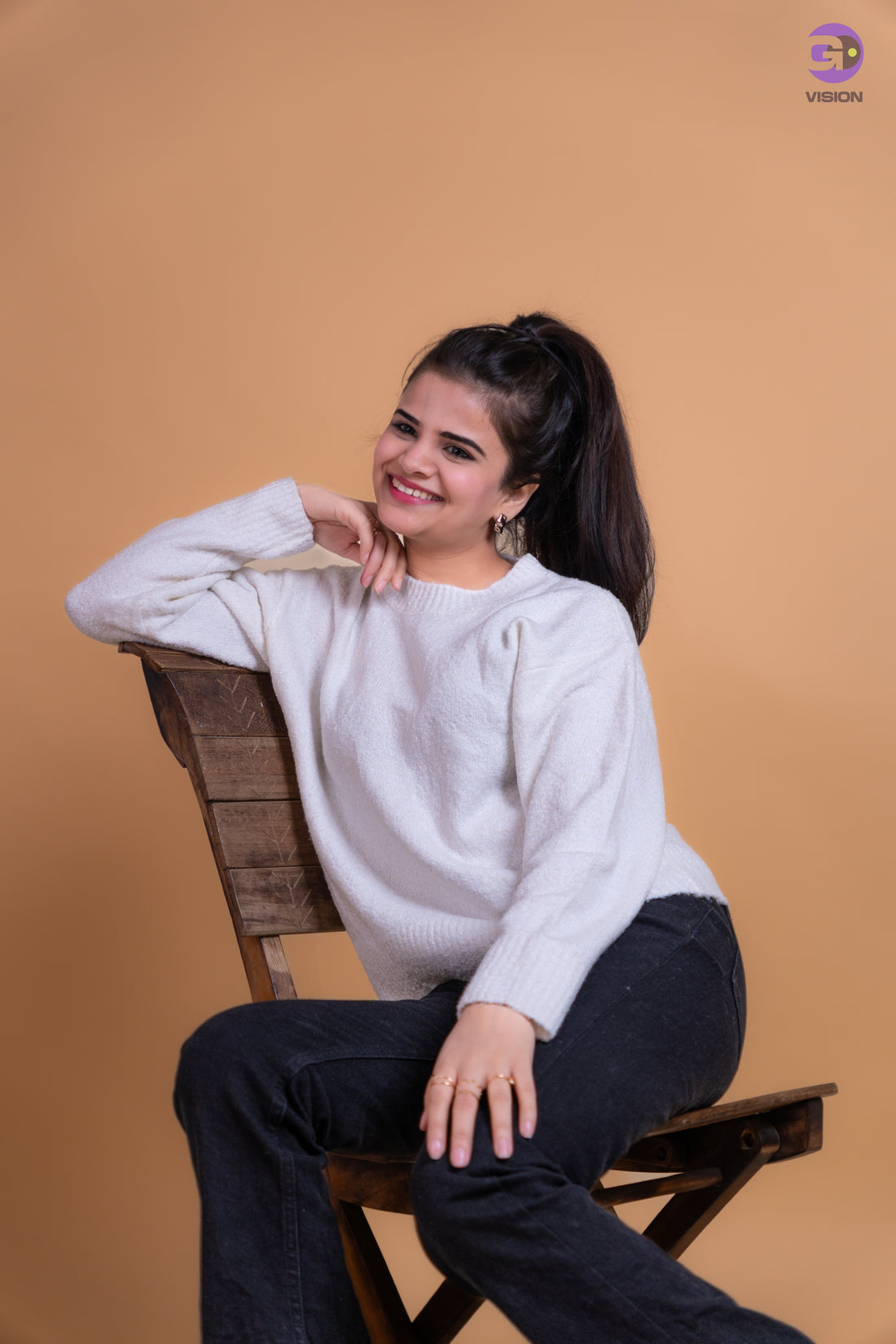 Women’s Classic White Knit Sweater