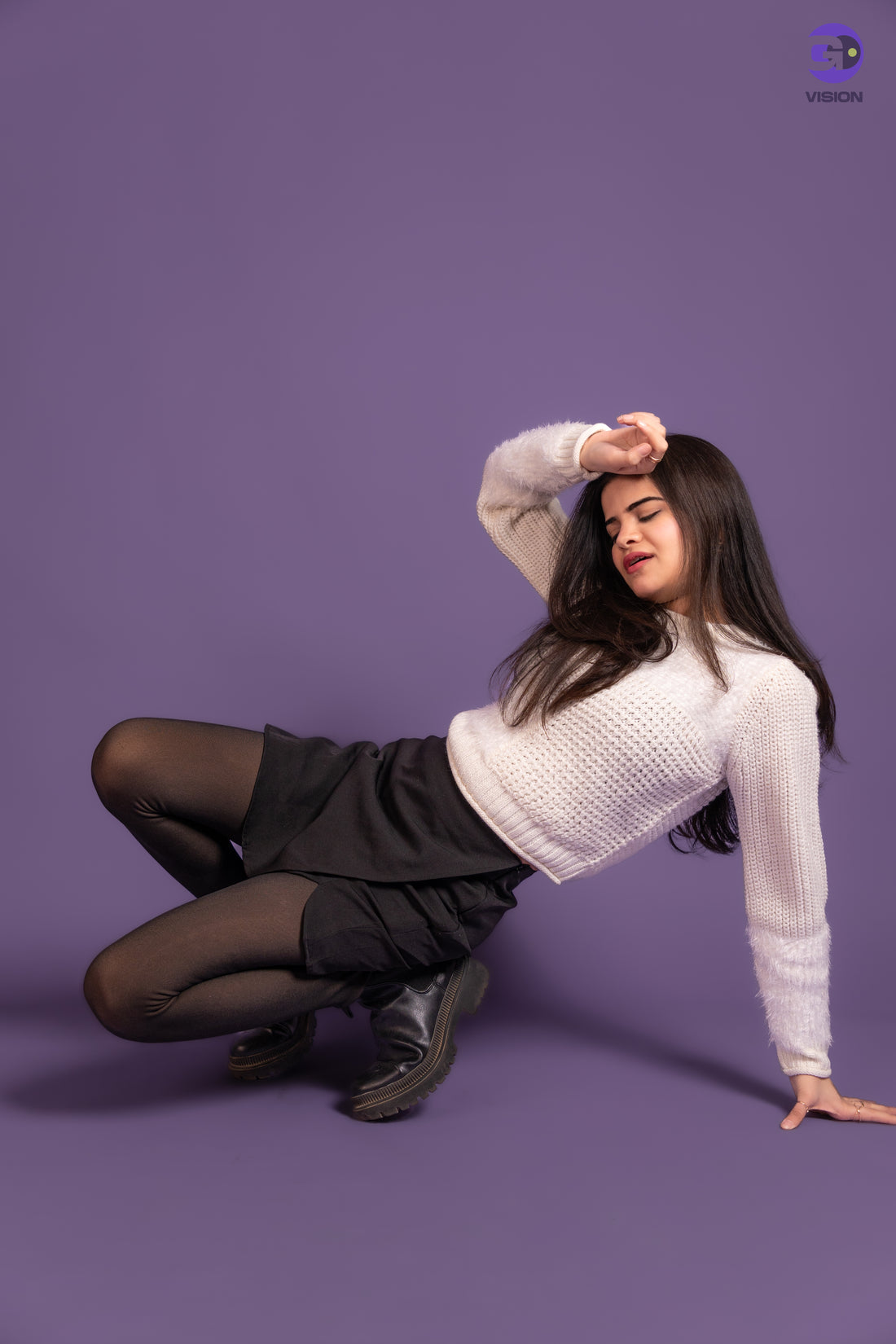 Women’s Soft White Textured Knit Sweater with Fur Patch Work